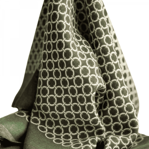 Grünes Viskosetuch mit Punktmuster