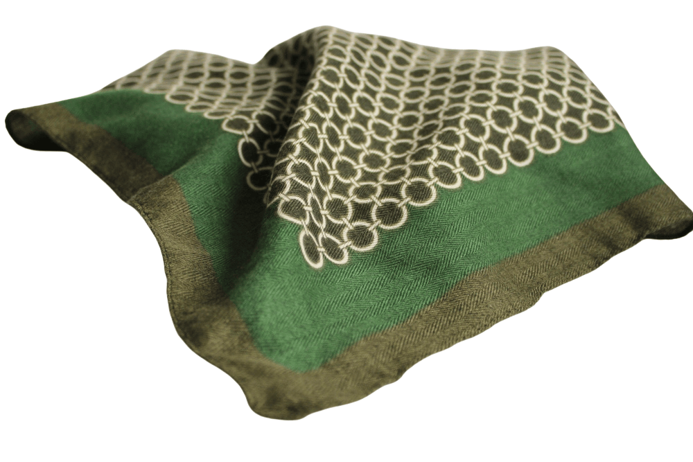 Grünes Viskosetuch mit Punktmuster – Bild 4