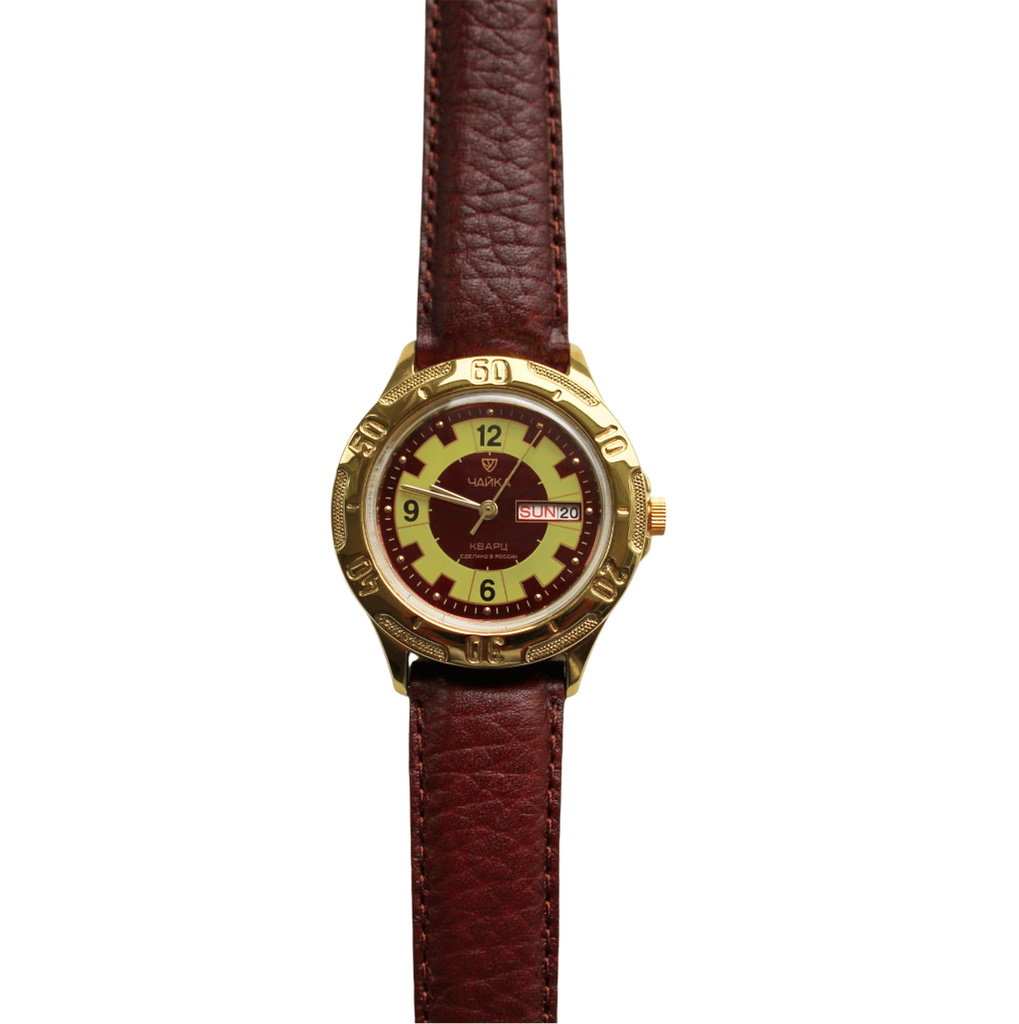 Ausdrucksstarke Herren-Armbanduhr in Bordeaux-Rot – Ein echtes Unikat